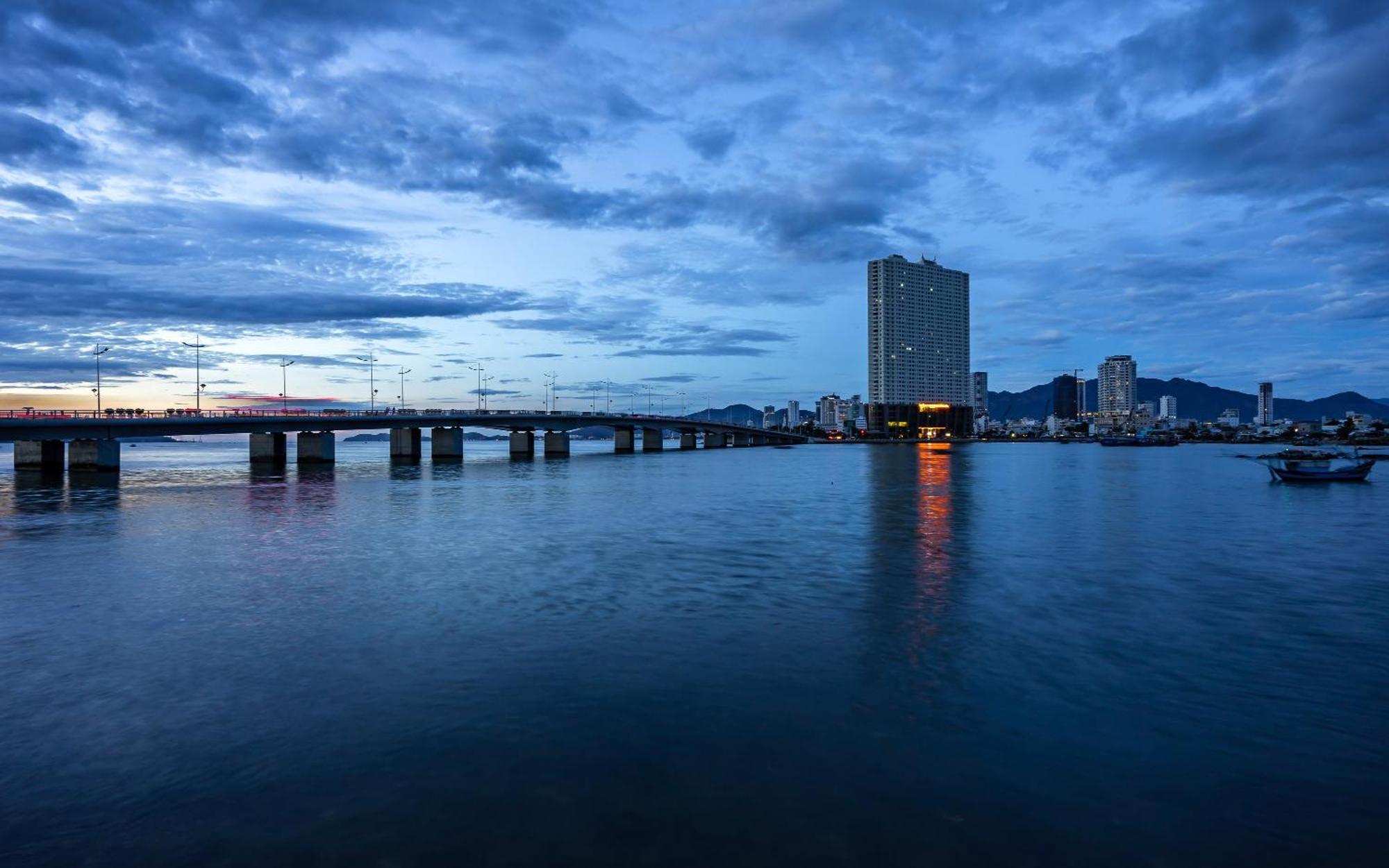 Muong Thanh Premium Apartments Nha Trang Esterno foto